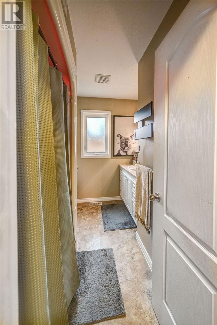 592 A Lake Road - 29