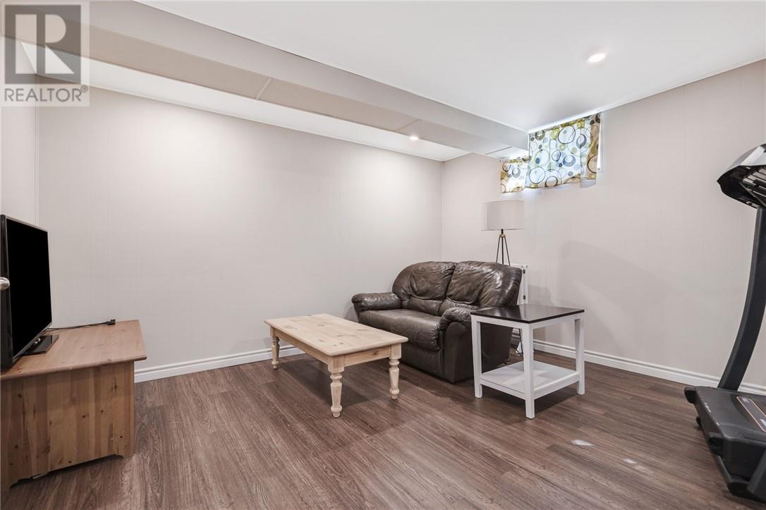 232 Sixth Avenue - 31