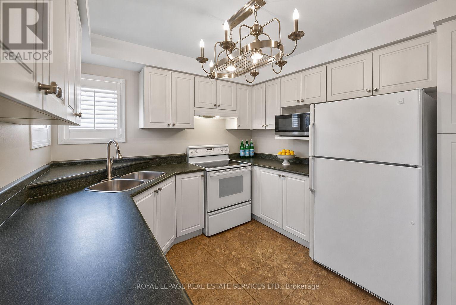 45 ROSEMARIE CRESCENT - Image 14