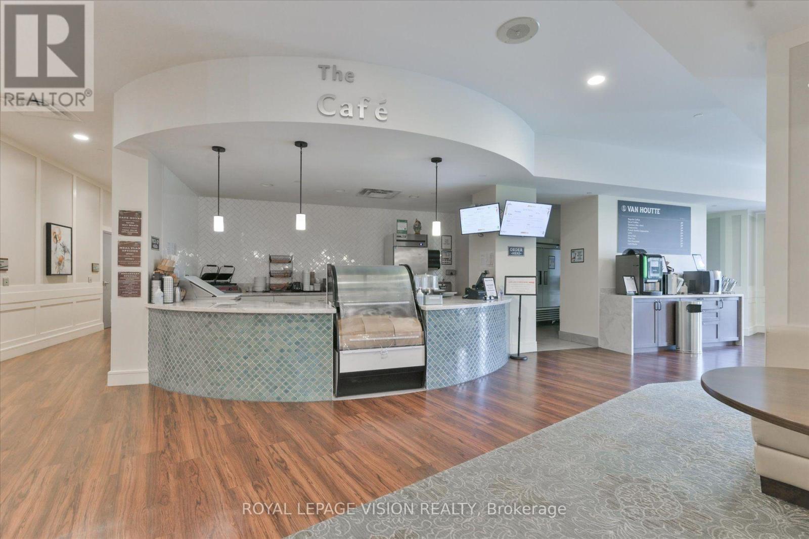 #403 440 WILLIAM GRAHAM DRIVE - 25