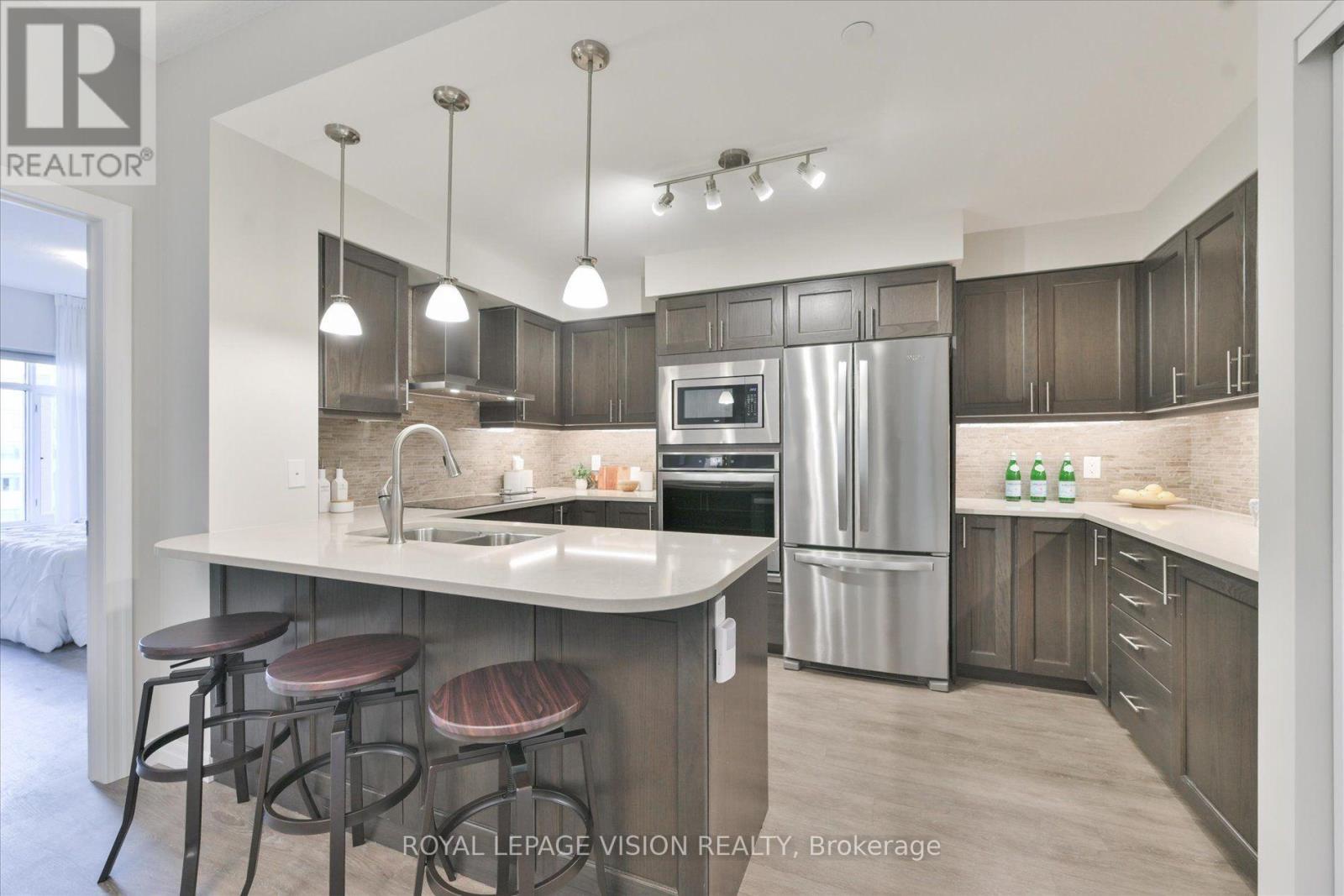 #403 440 WILLIAM GRAHAM DRIVE - 11