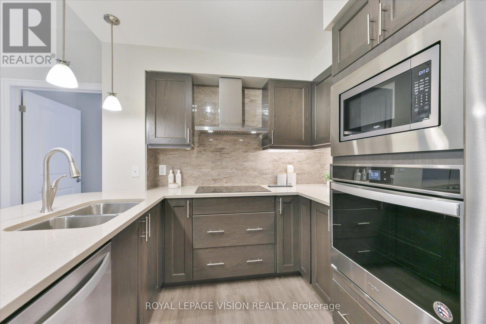 #403 440 WILLIAM GRAHAM DRIVE - 12
