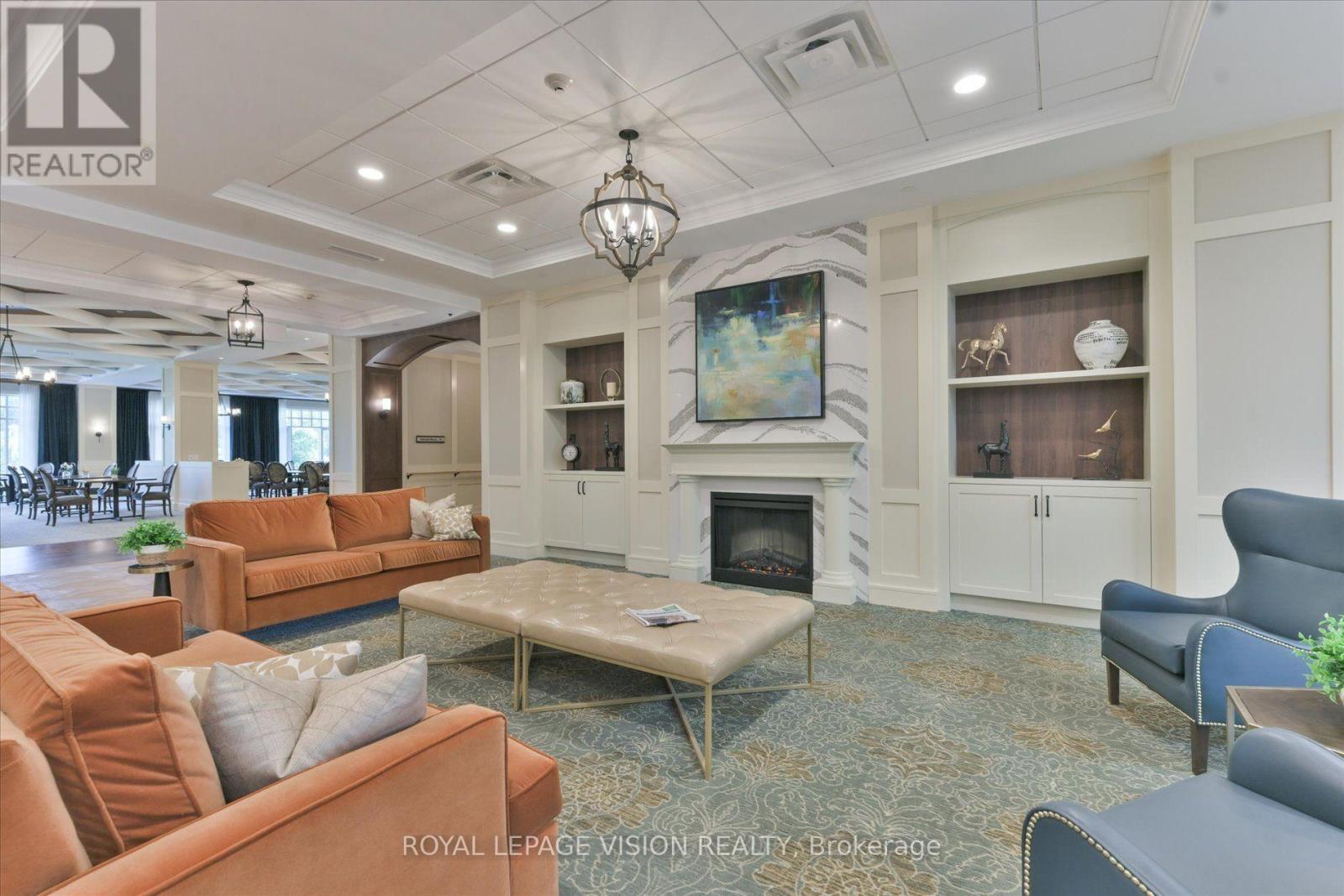 #403 440 WILLIAM GRAHAM DRIVE - 27
