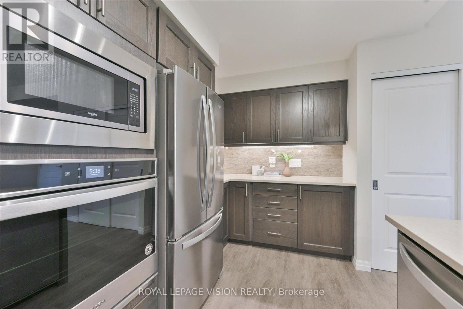 #403 440 WILLIAM GRAHAM DRIVE - 13