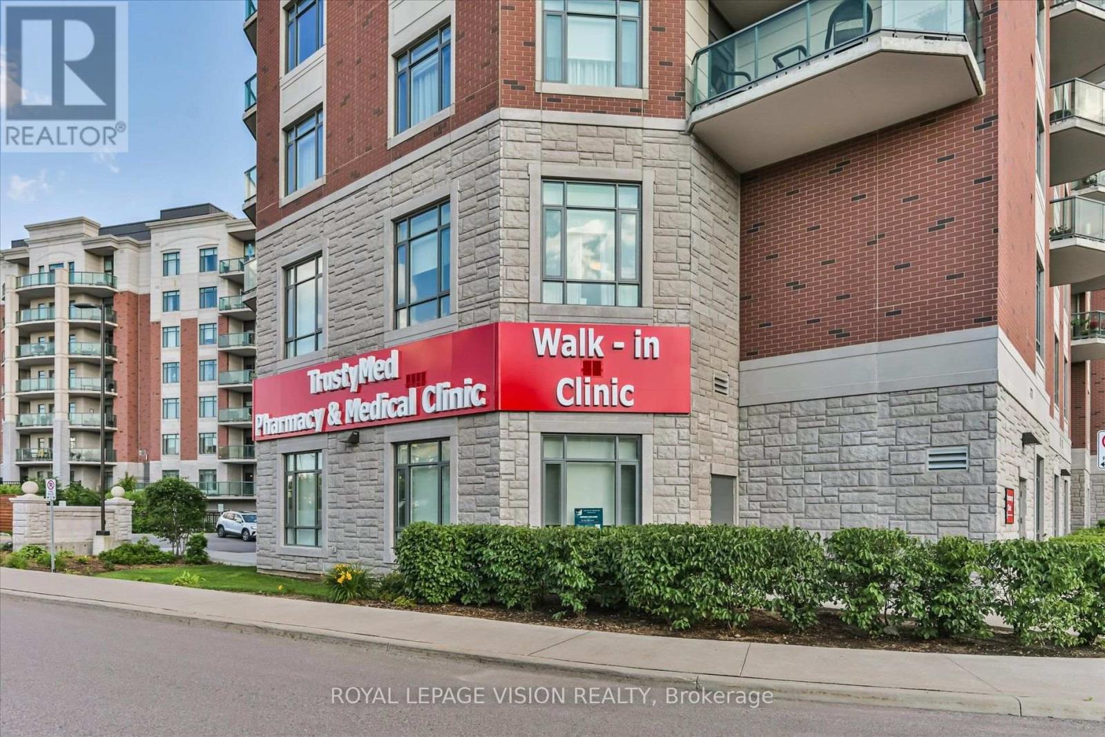 #403 440 WILLIAM GRAHAM DRIVE - 23