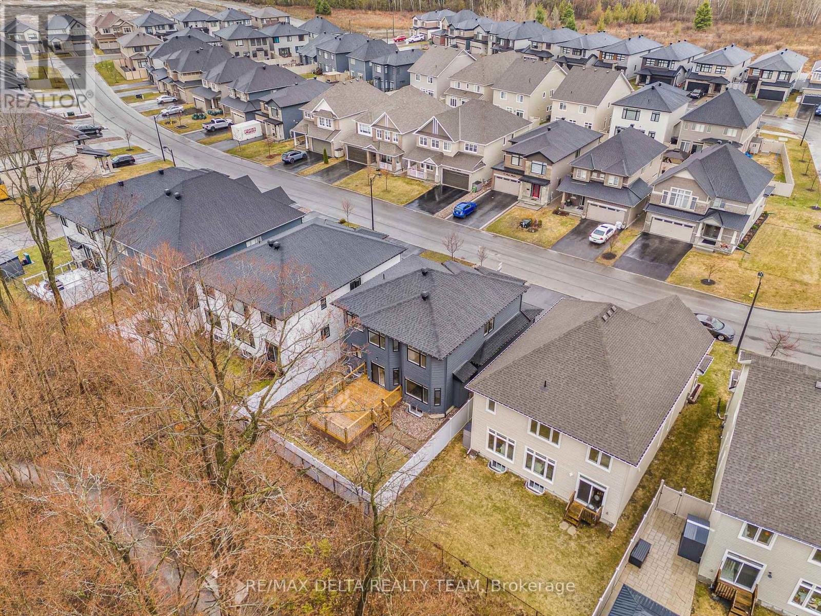 39 ANGEL HEIGHTS - 3