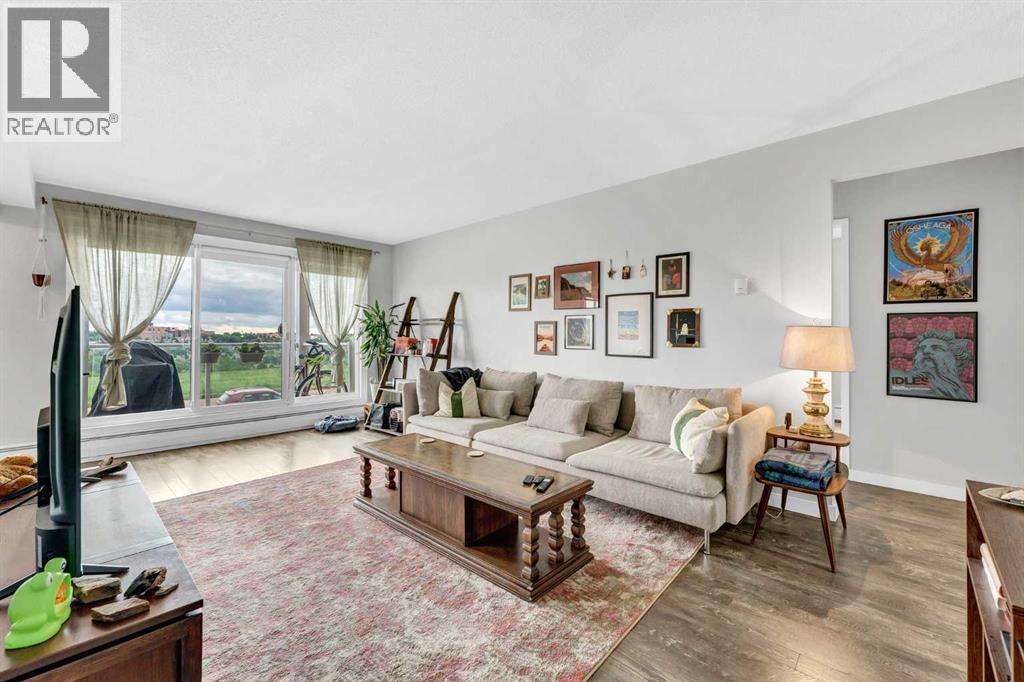 #6 512 McCutcheon Drive NW - 14