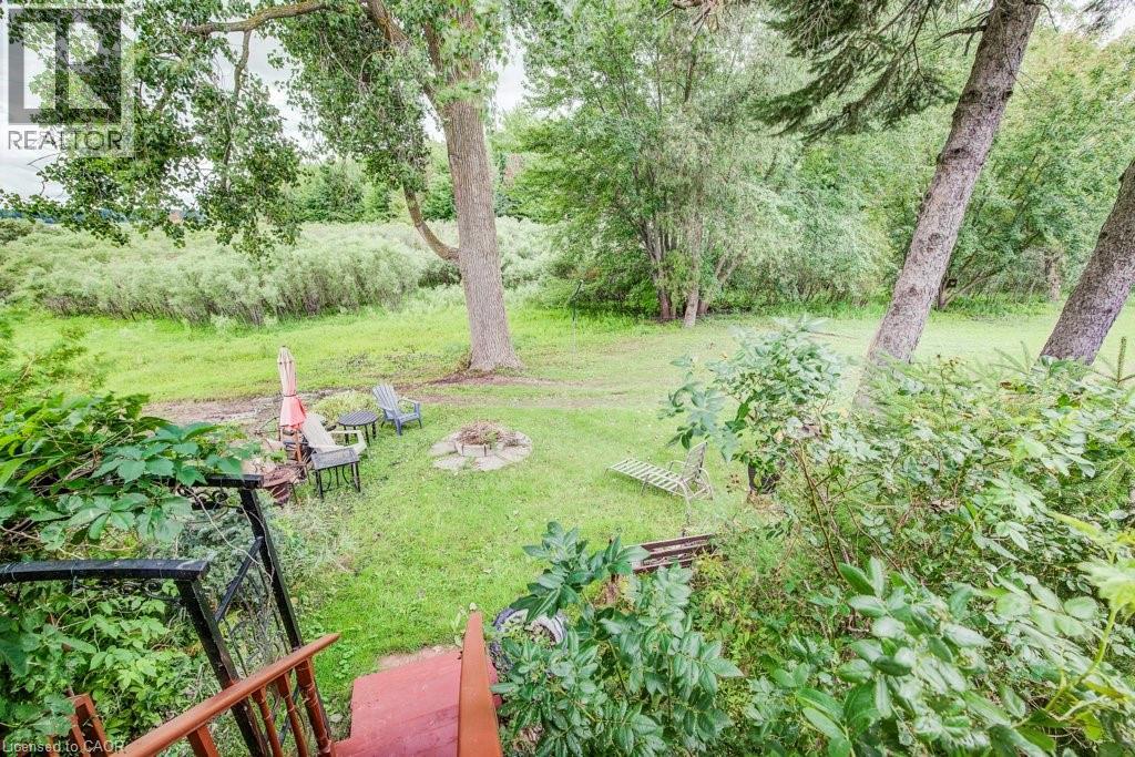 691 OAK Crescent - 22