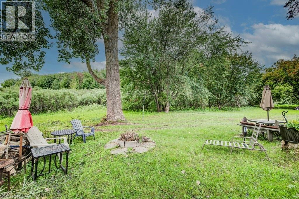 691 OAK Crescent - 23