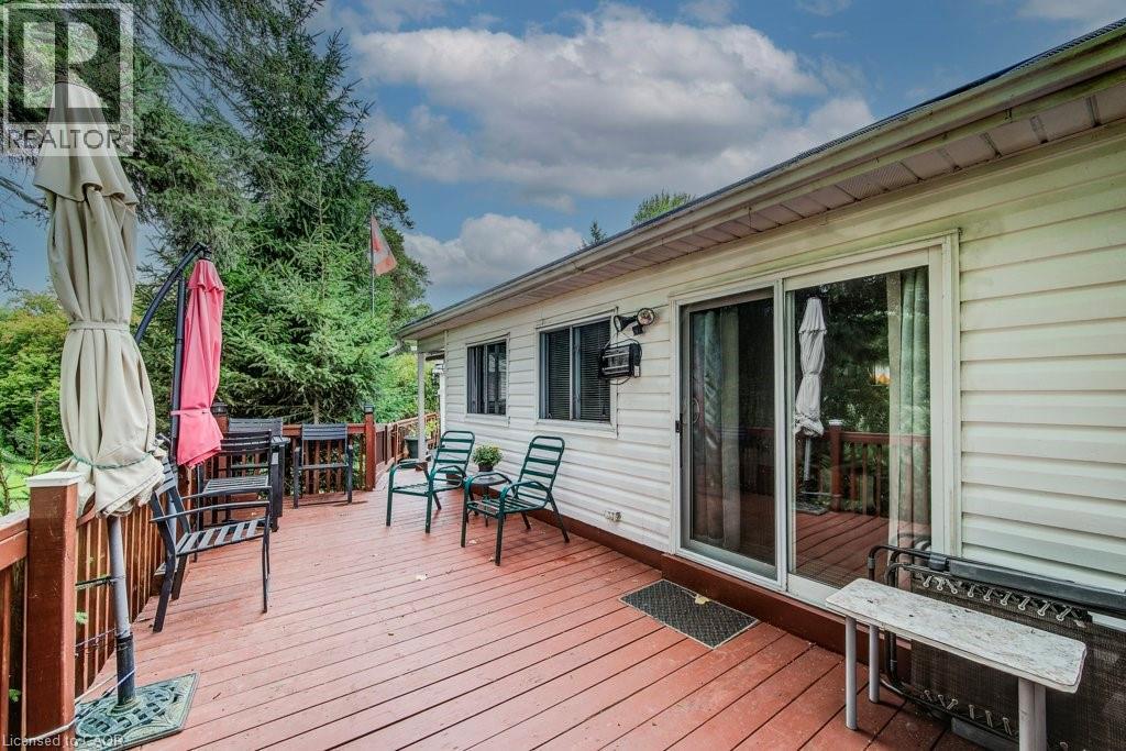 691 OAK Crescent - Image 21