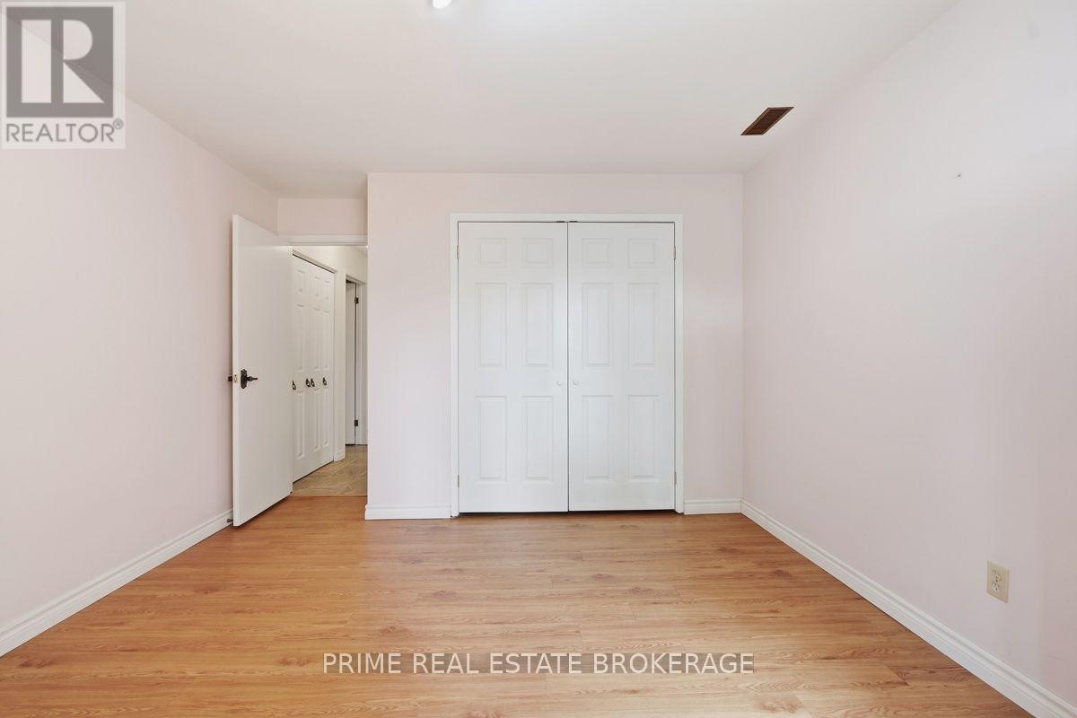 #3 125 ELM STREET - Image 31