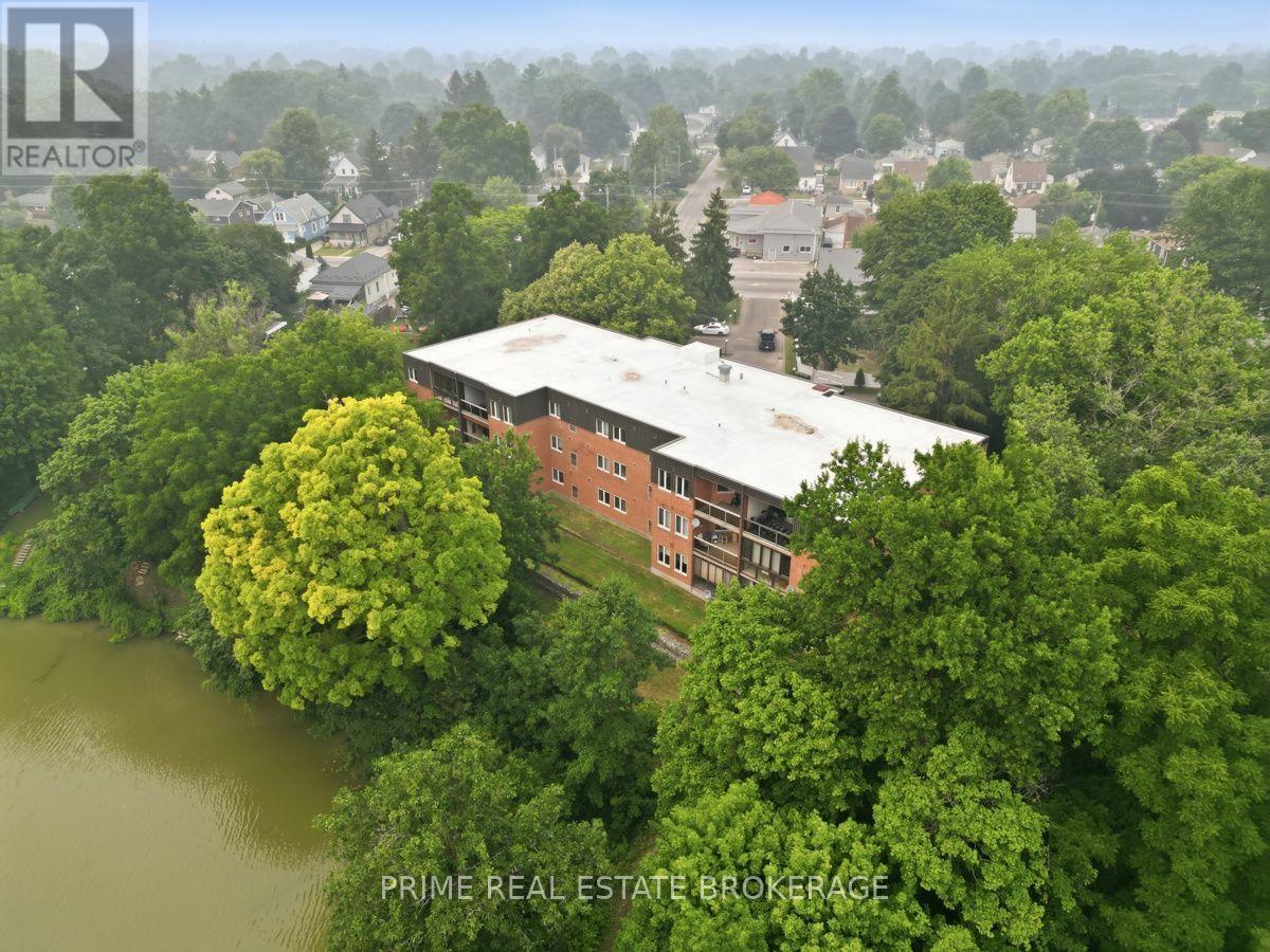 #3 125 ELM STREET - Image 48