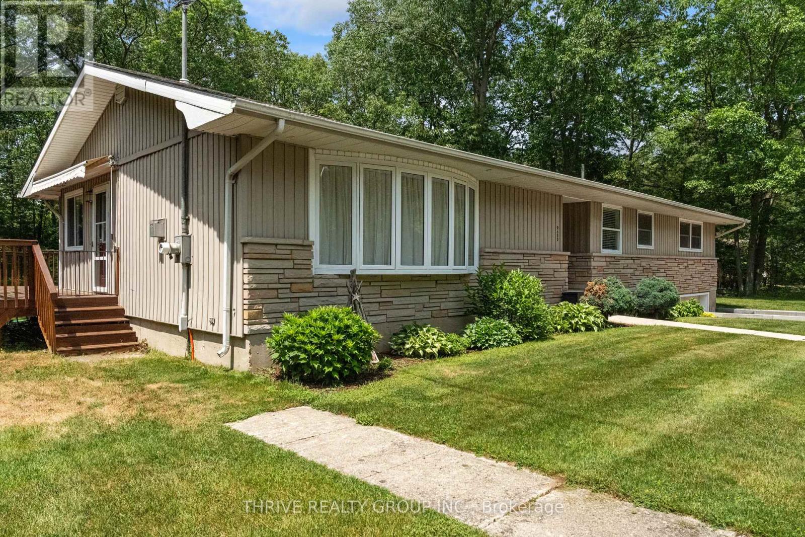 9650 JOANNE AVENUE - 5