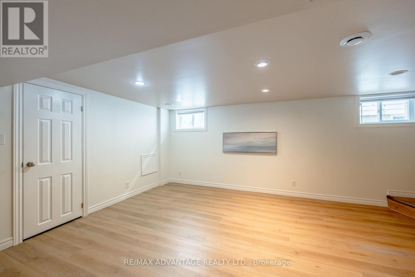 543 CHESTER STREET - 19