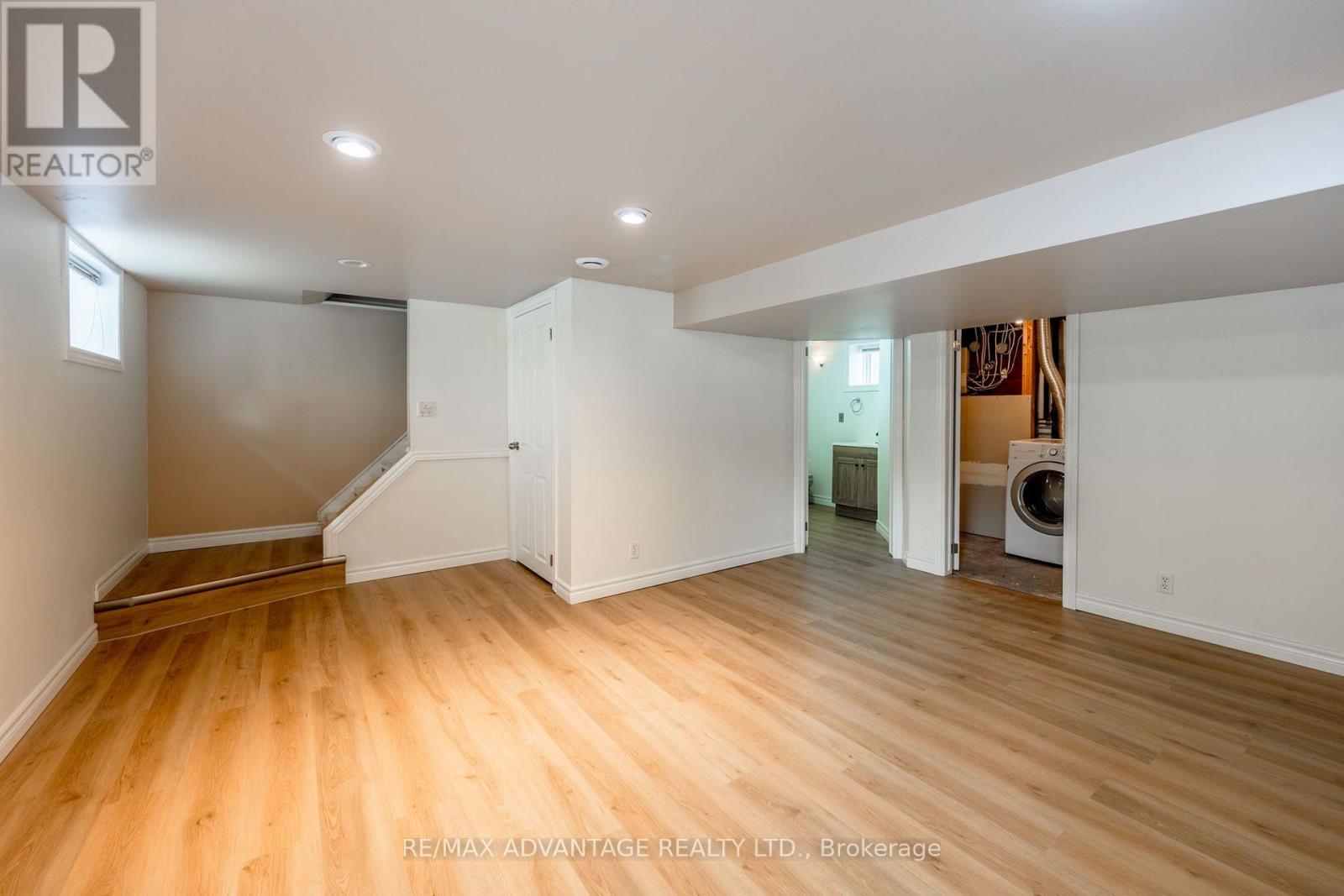 543 CHESTER STREET - 21