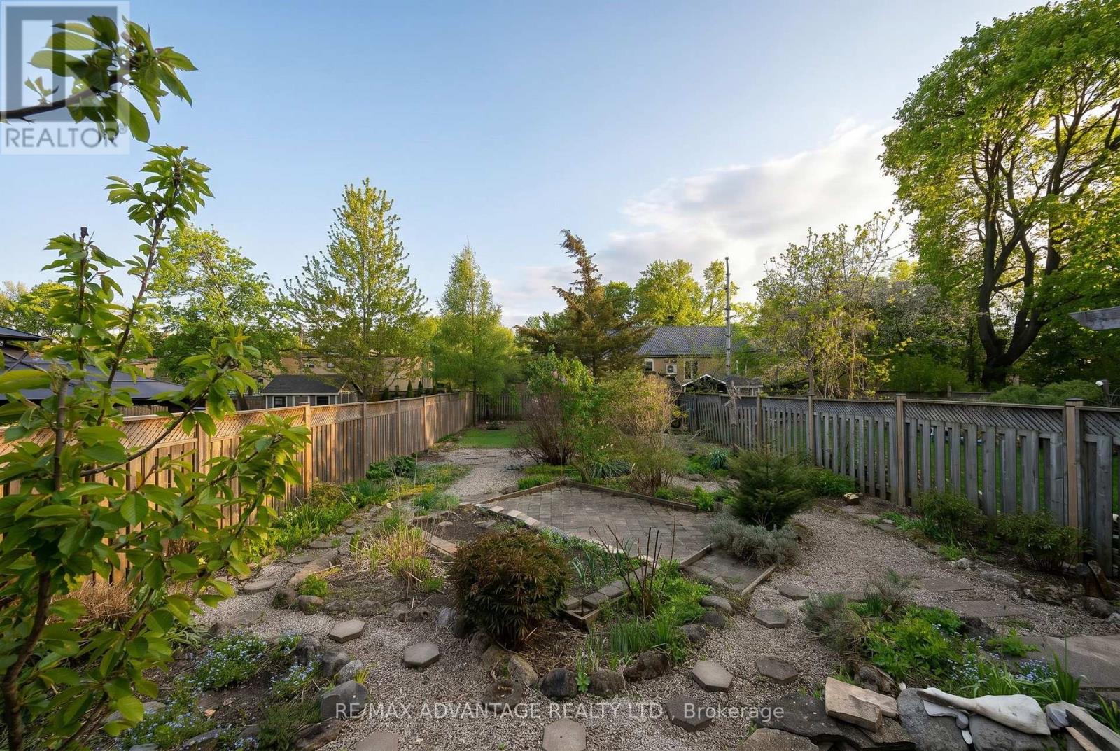 543 CHESTER STREET - 27