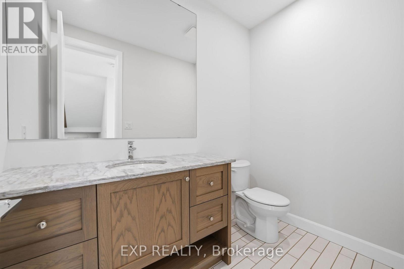 253 JOHN STREET - 13