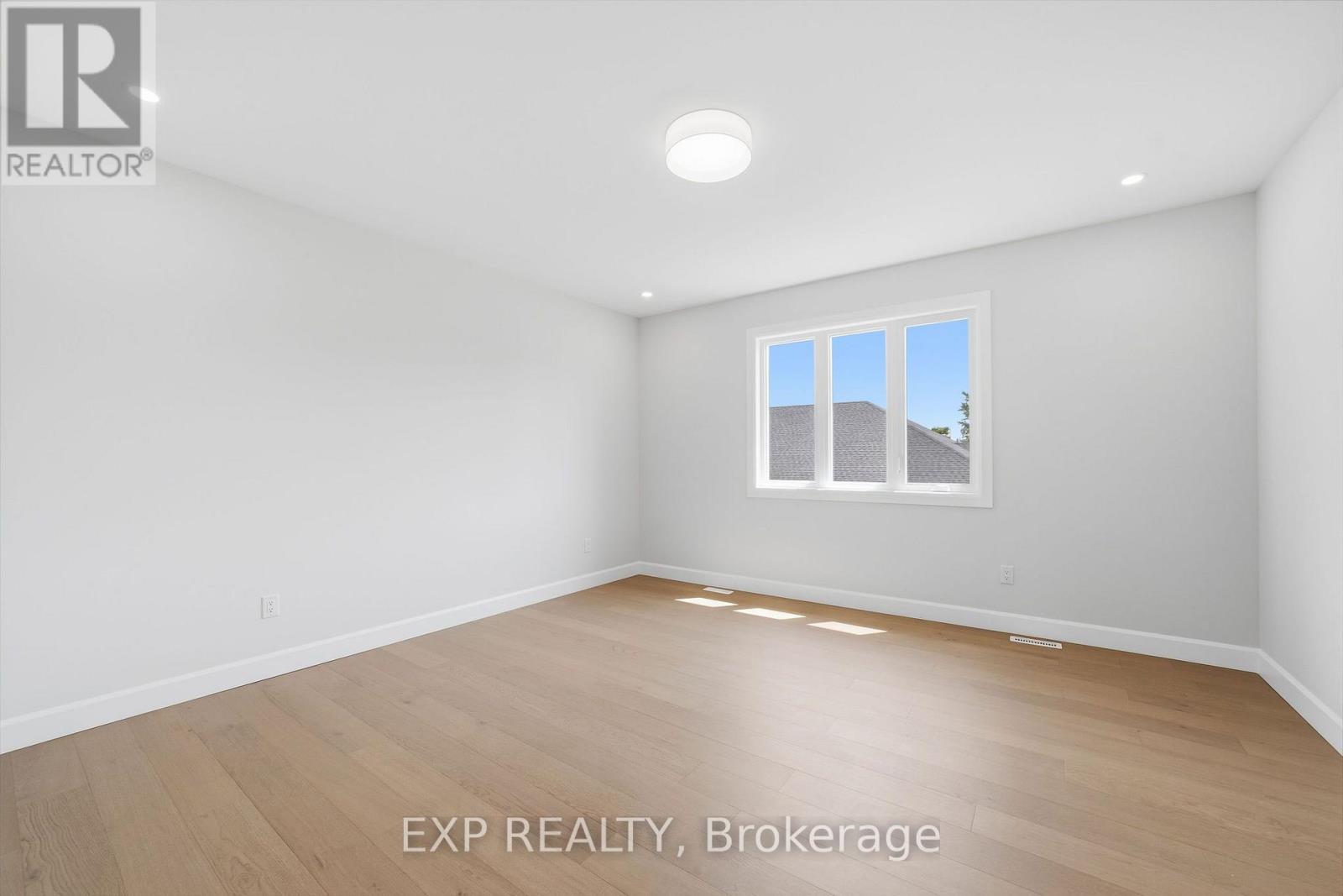 253 JOHN STREET - 18
