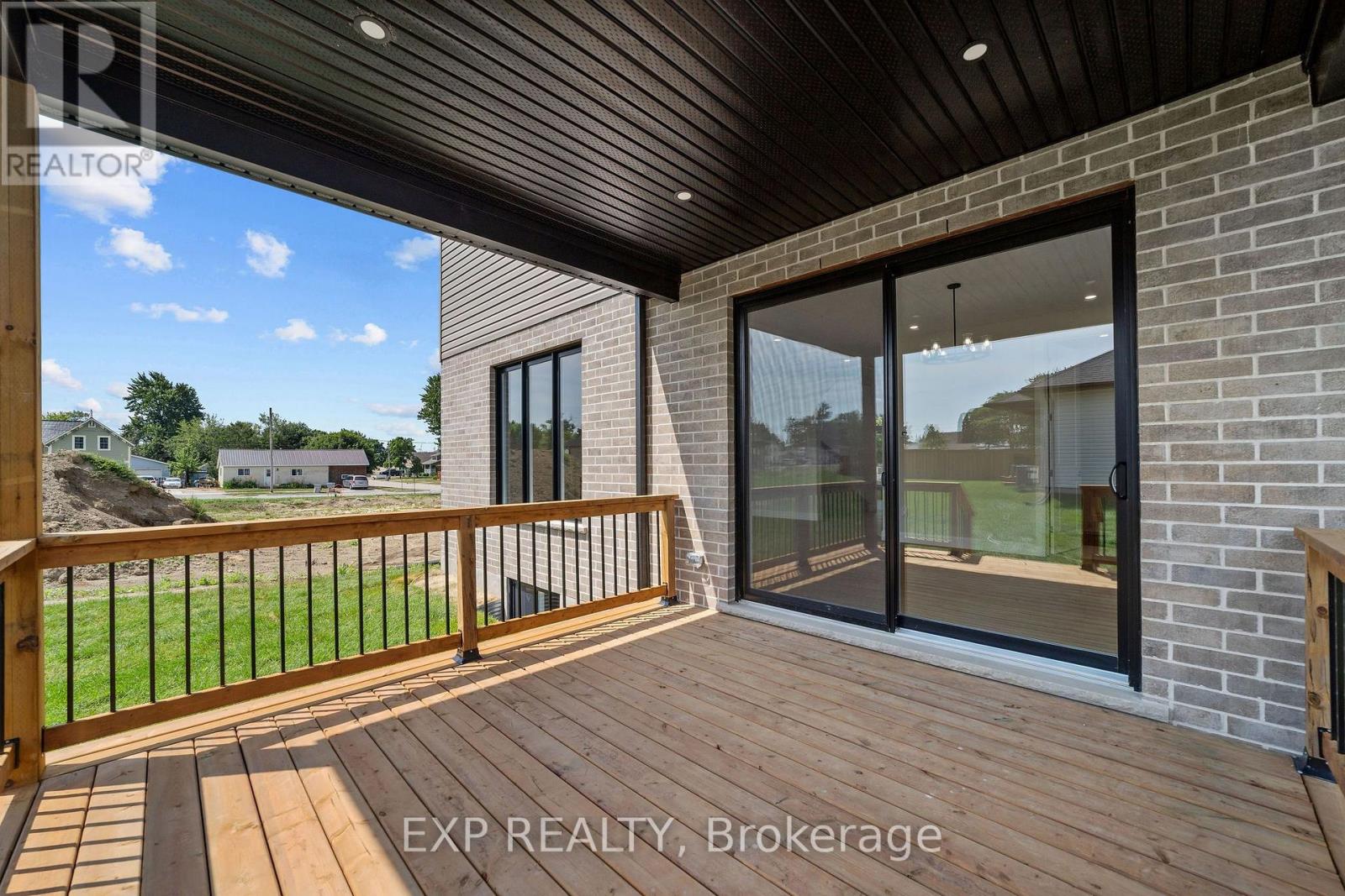 253 JOHN STREET - 42