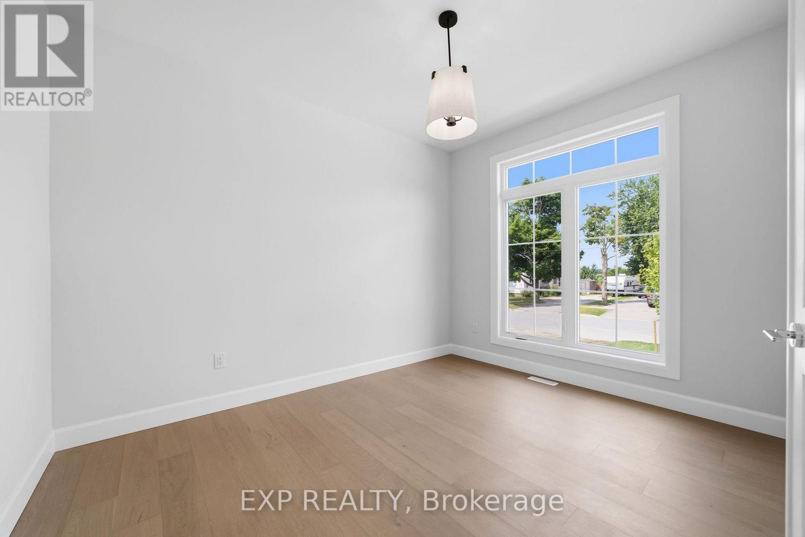 253 JOHN STREET - 7