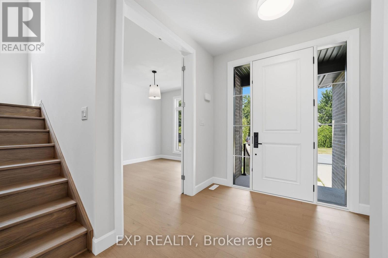 253 JOHN STREET - 8