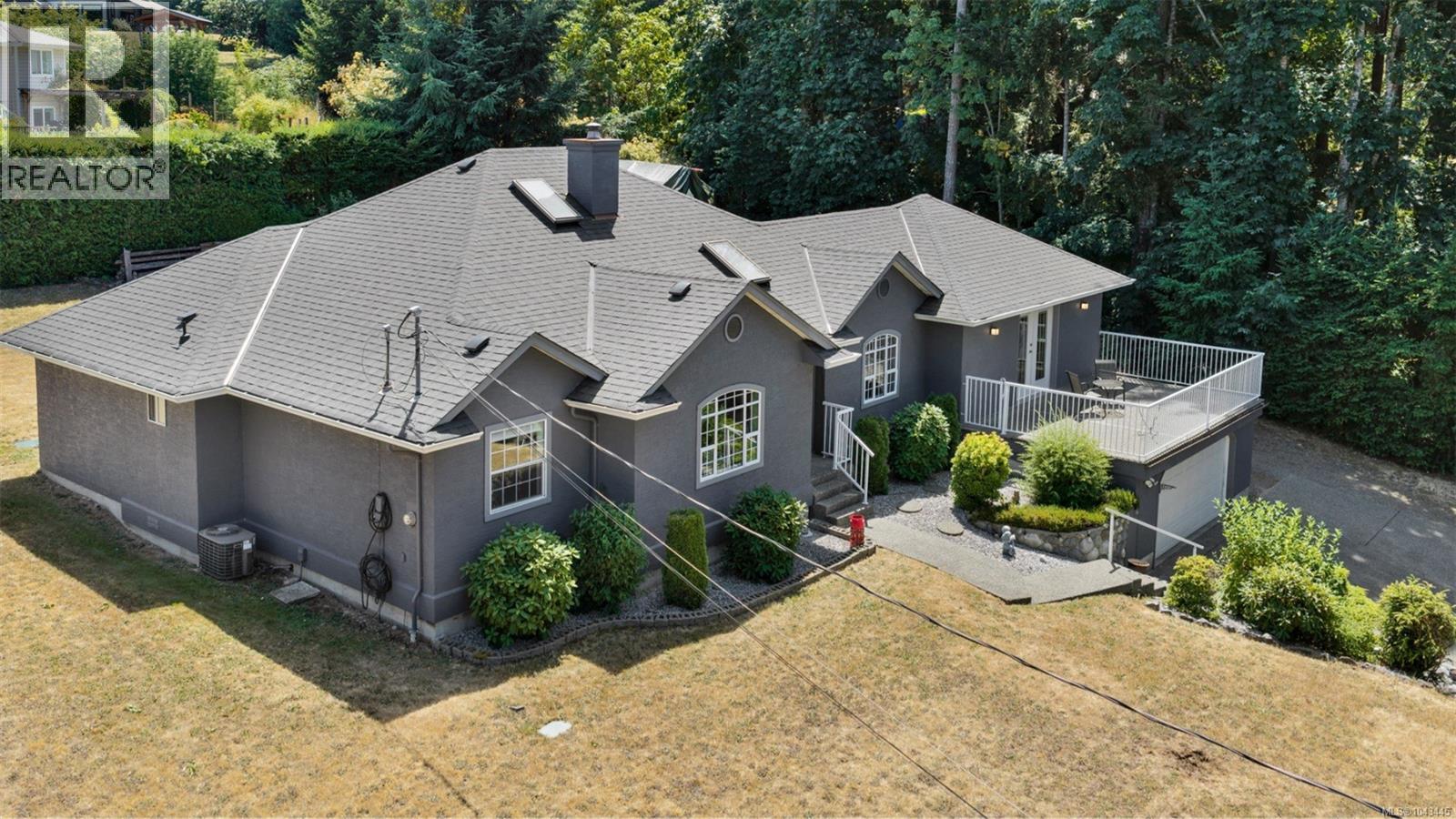 1406 Donnay Dr - 2