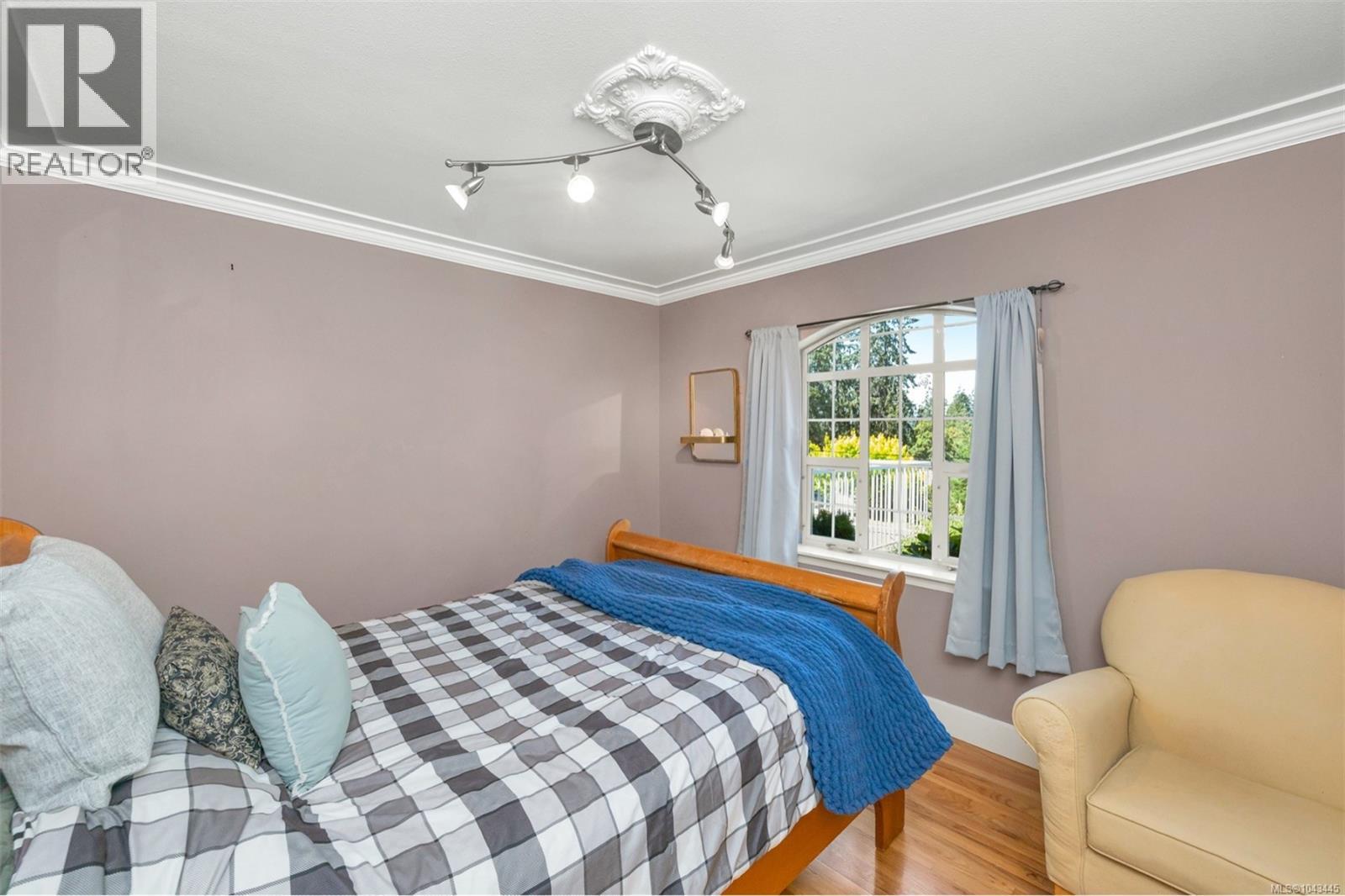 1406 Donnay Dr - 22
