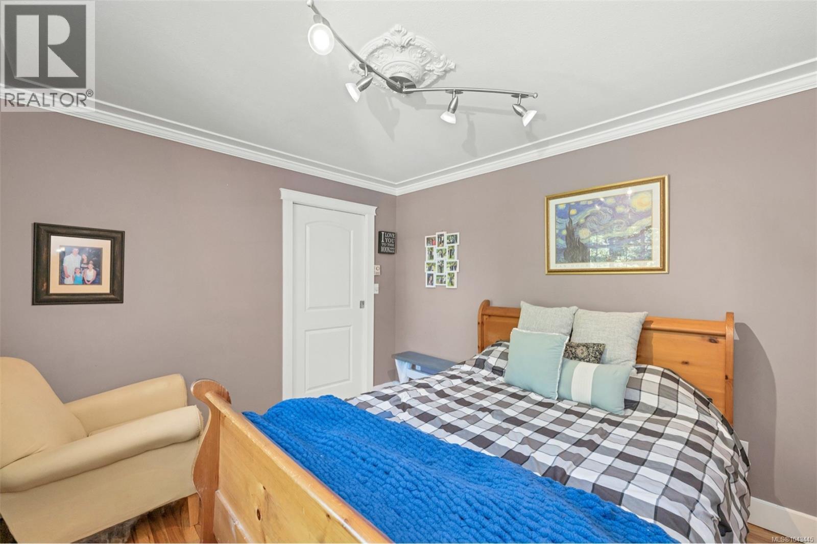 1406 Donnay Dr - 23