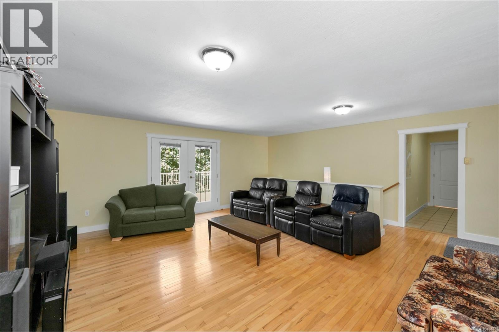 1406 Donnay Dr - 35