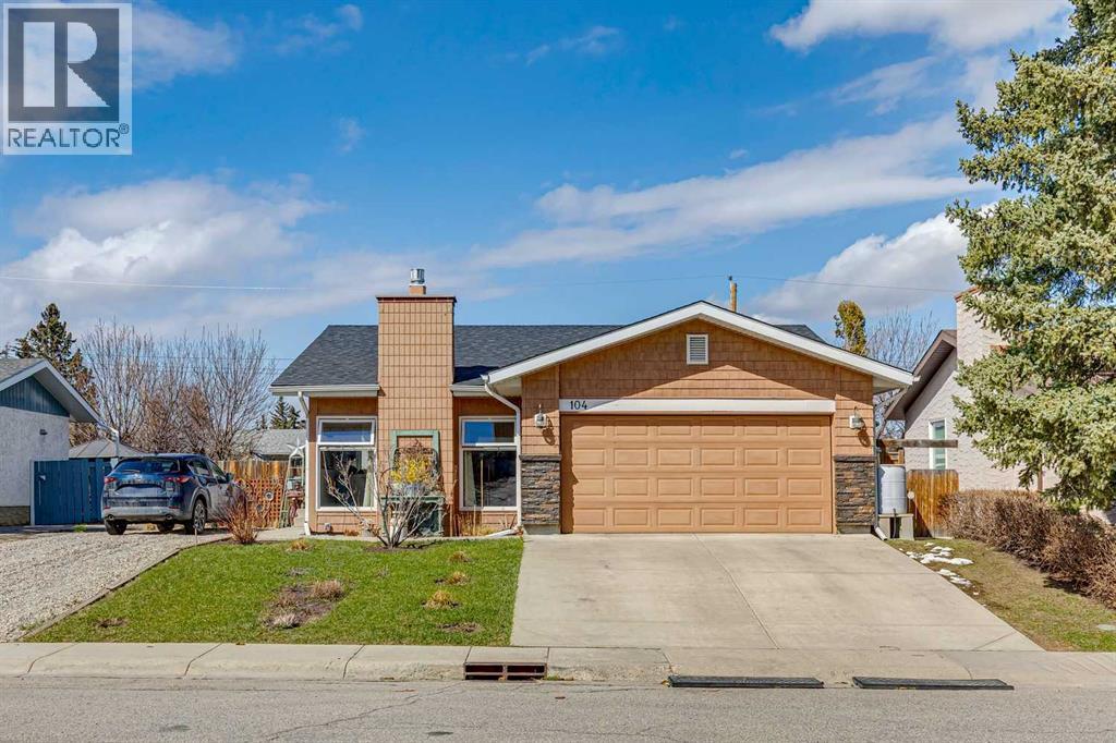 104 Cedarpark Drive SW - 2