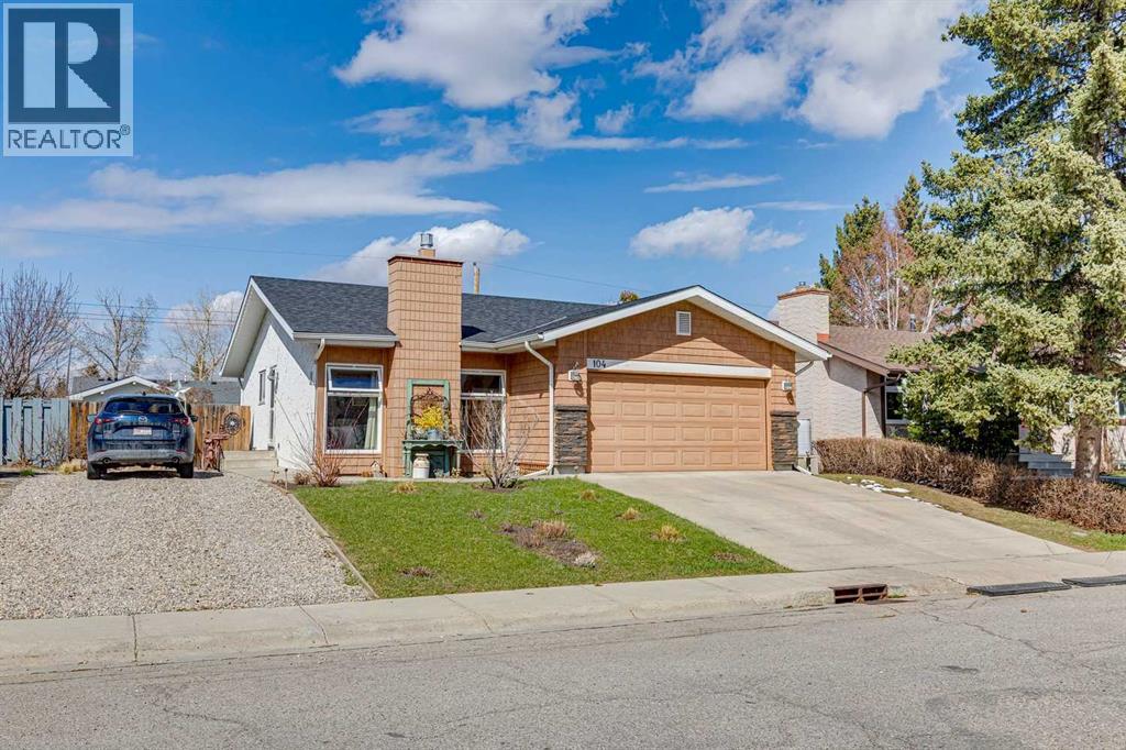 104 Cedarpark Drive SW - 1