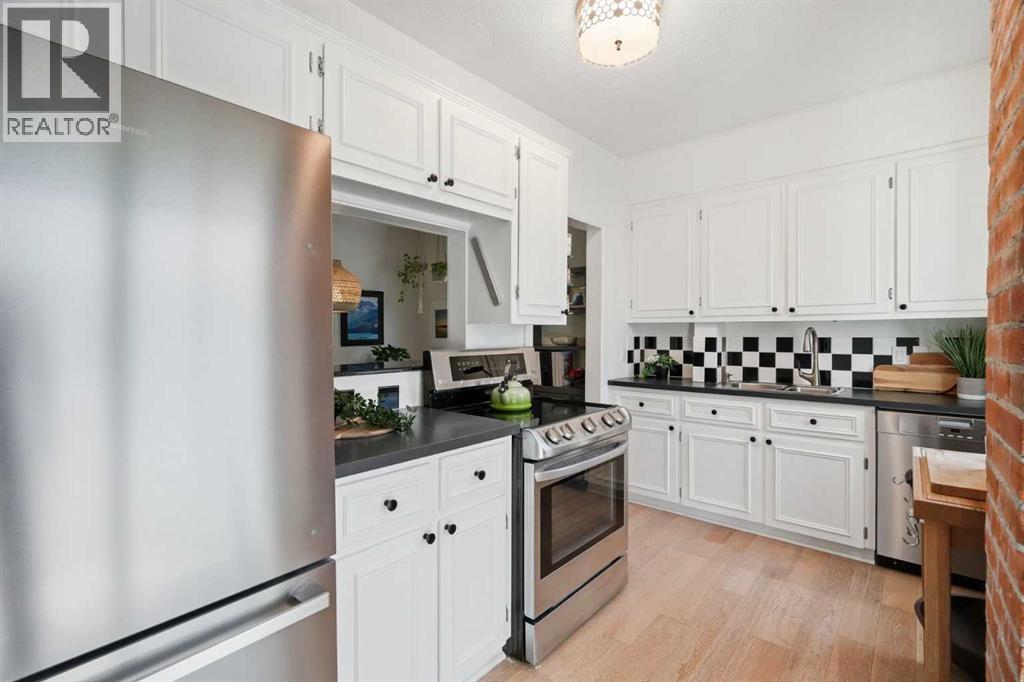 1422 2 Street NW - Image 9