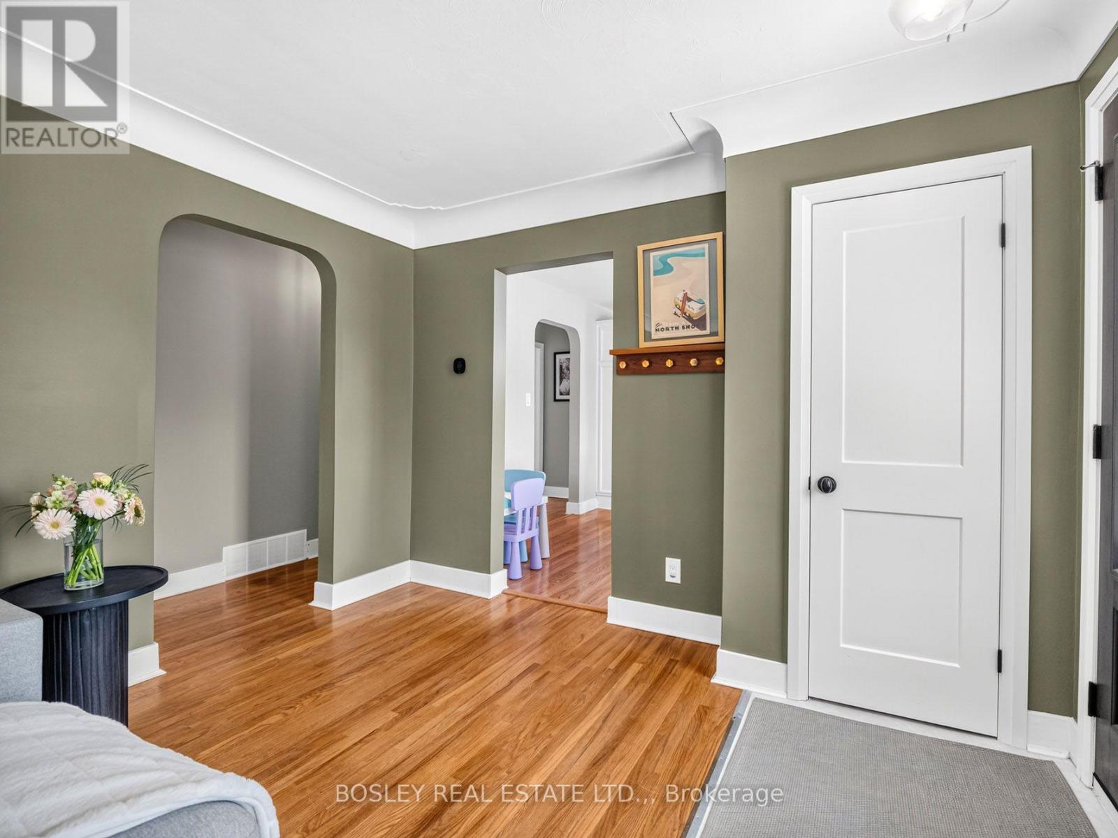 42 LINDEL CRESCENT - 10