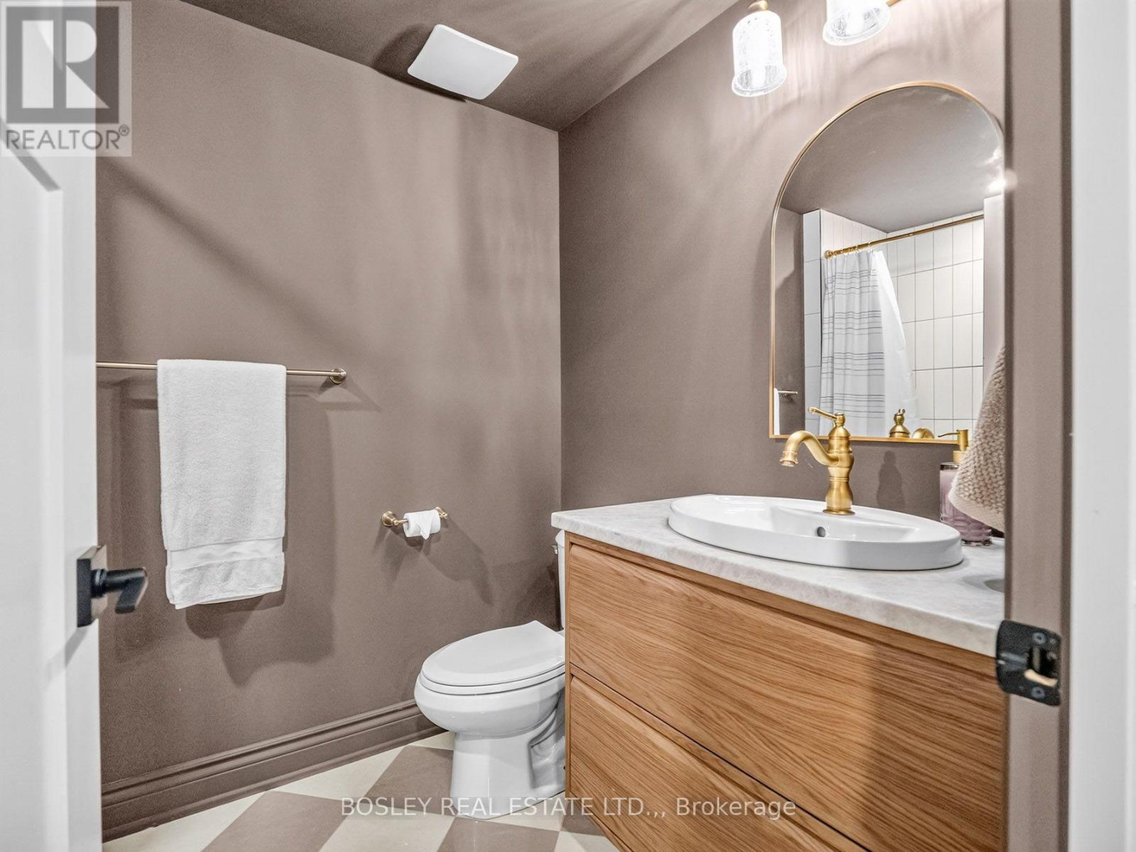 42 LINDEL CRESCENT - 23