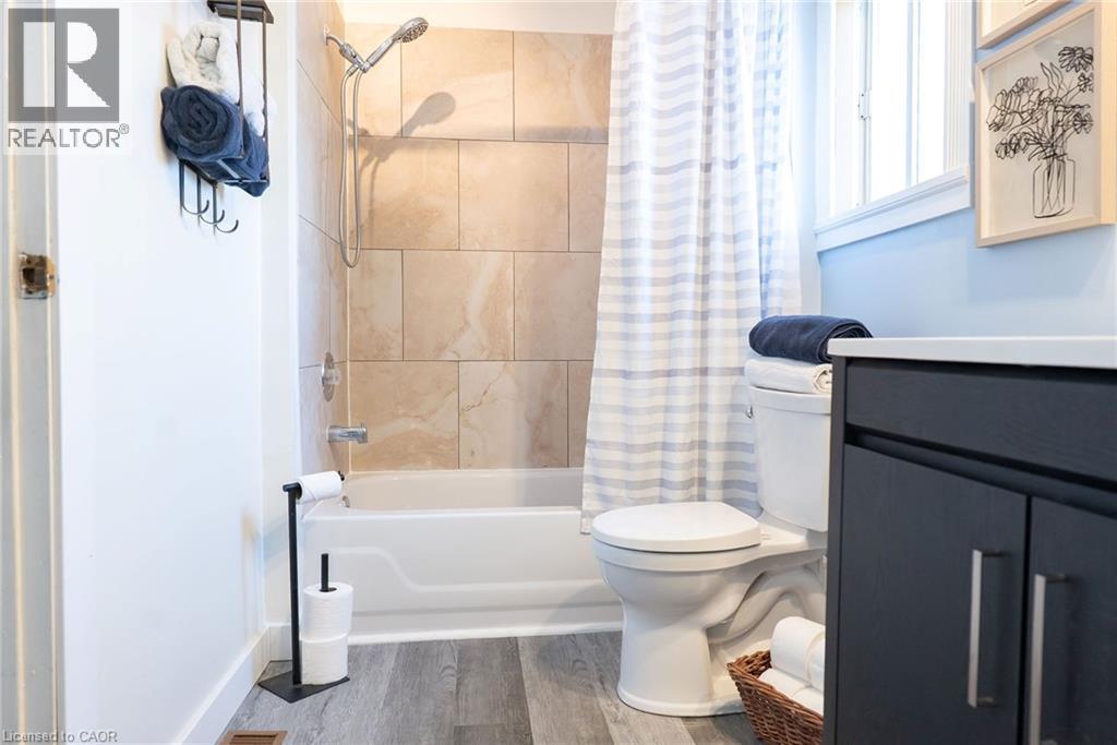 717 KNOX Avenue - 8