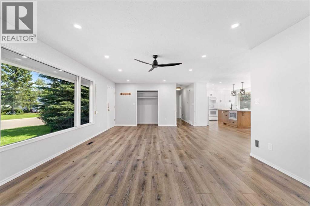 5209 51 Street - 10