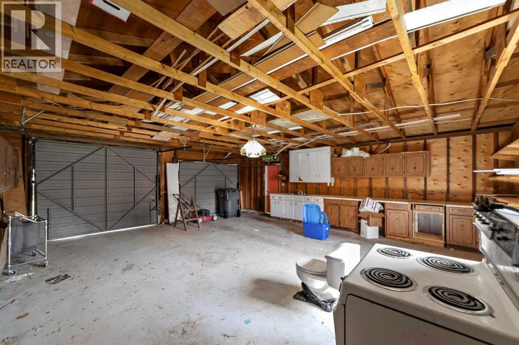 5209 51 Street - 30
