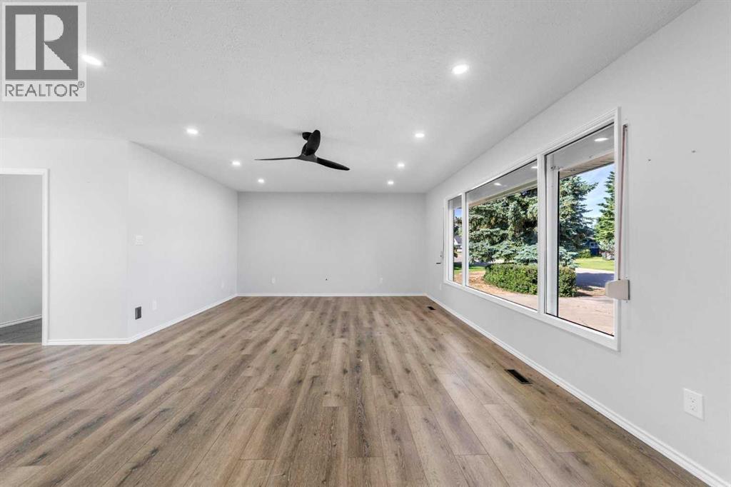 5209 51 Street - 8