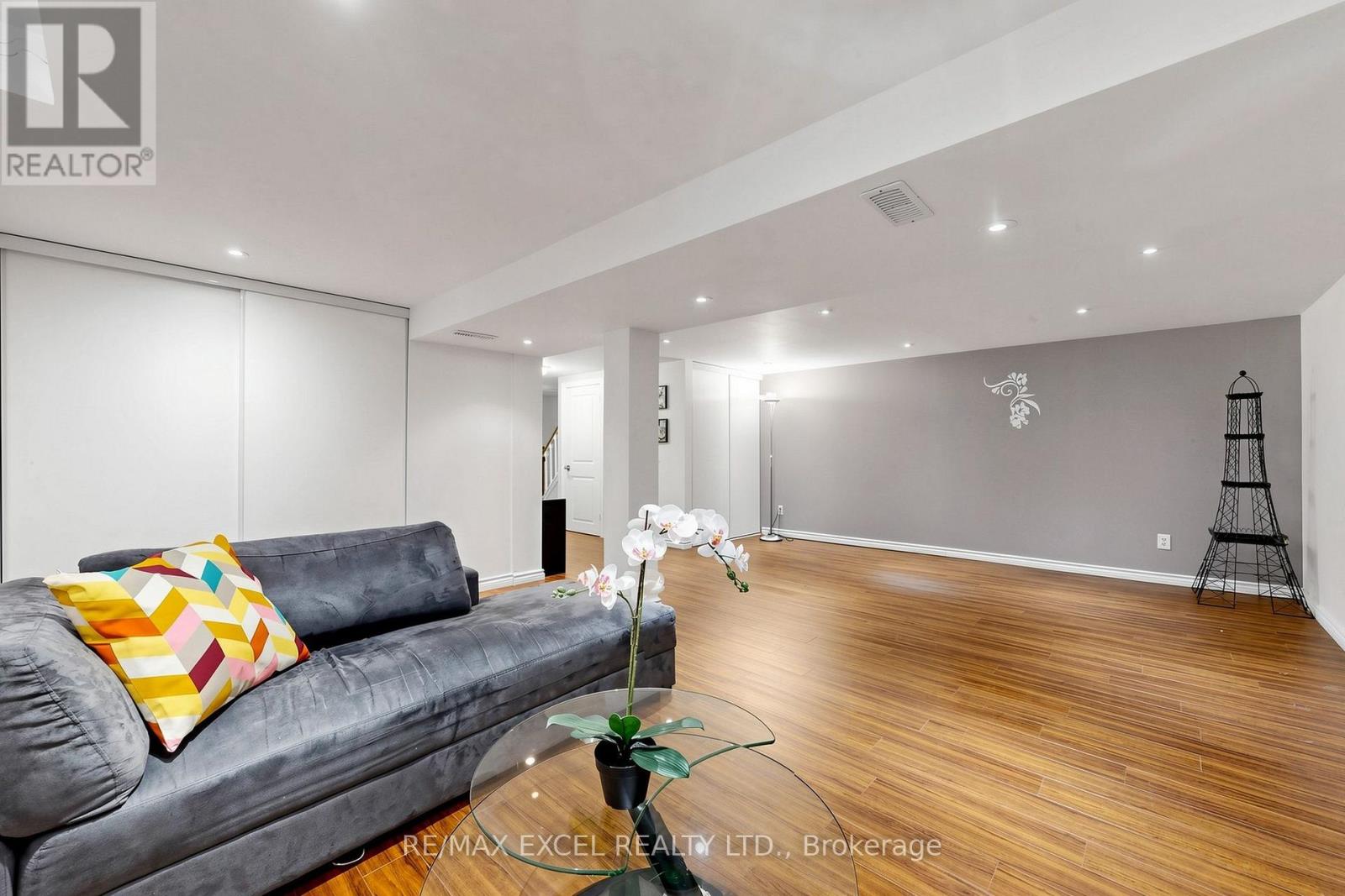 116 GLEN SPRINGS DRIVE - Image 37
