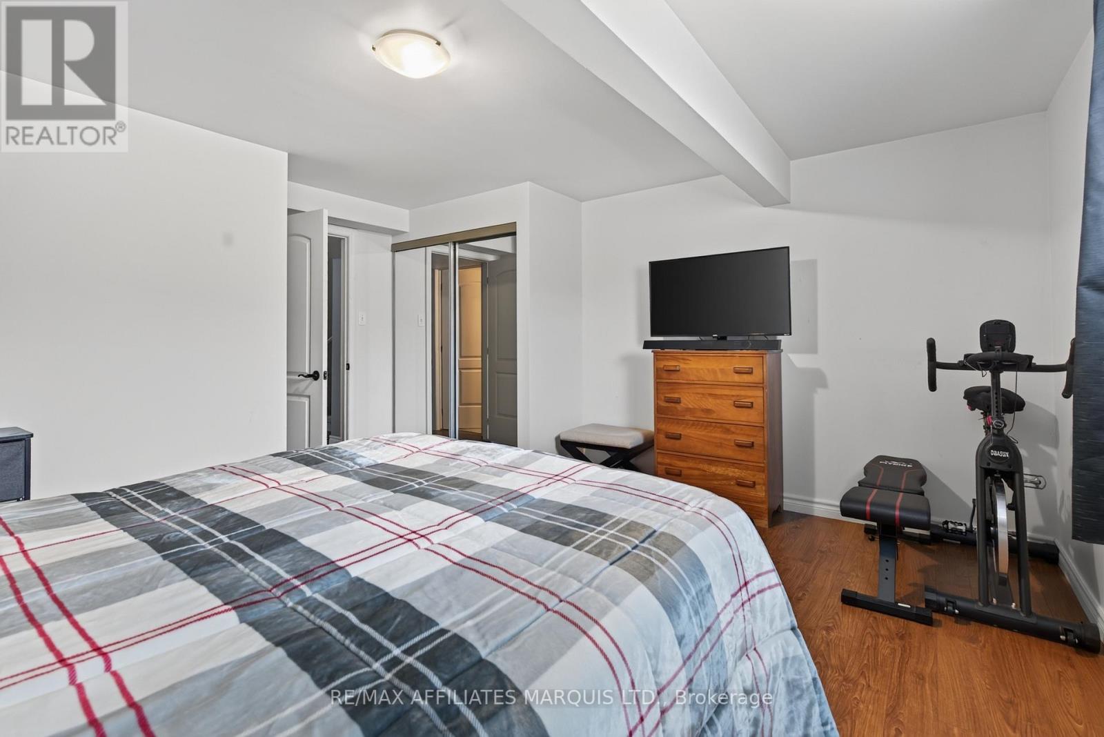30 CHERRY STREET - 32