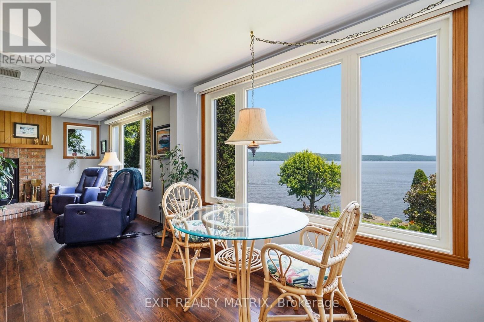2176 BAY ROAD - Image 25