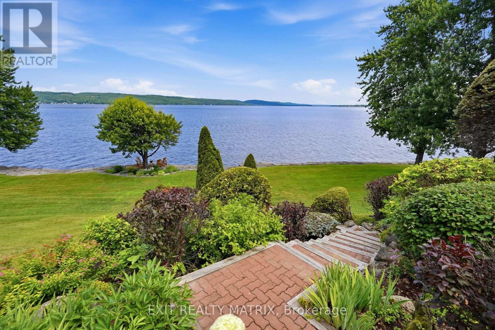 2176 BAY ROAD - Image 29