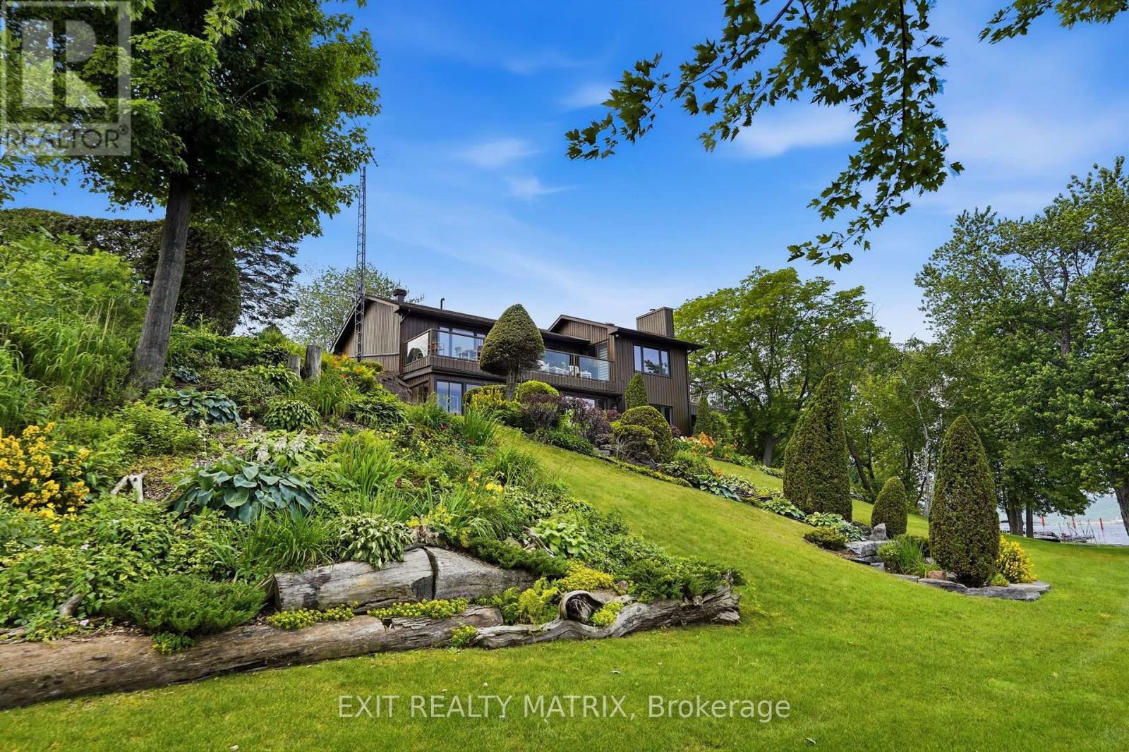 2176 BAY ROAD - Image 31
