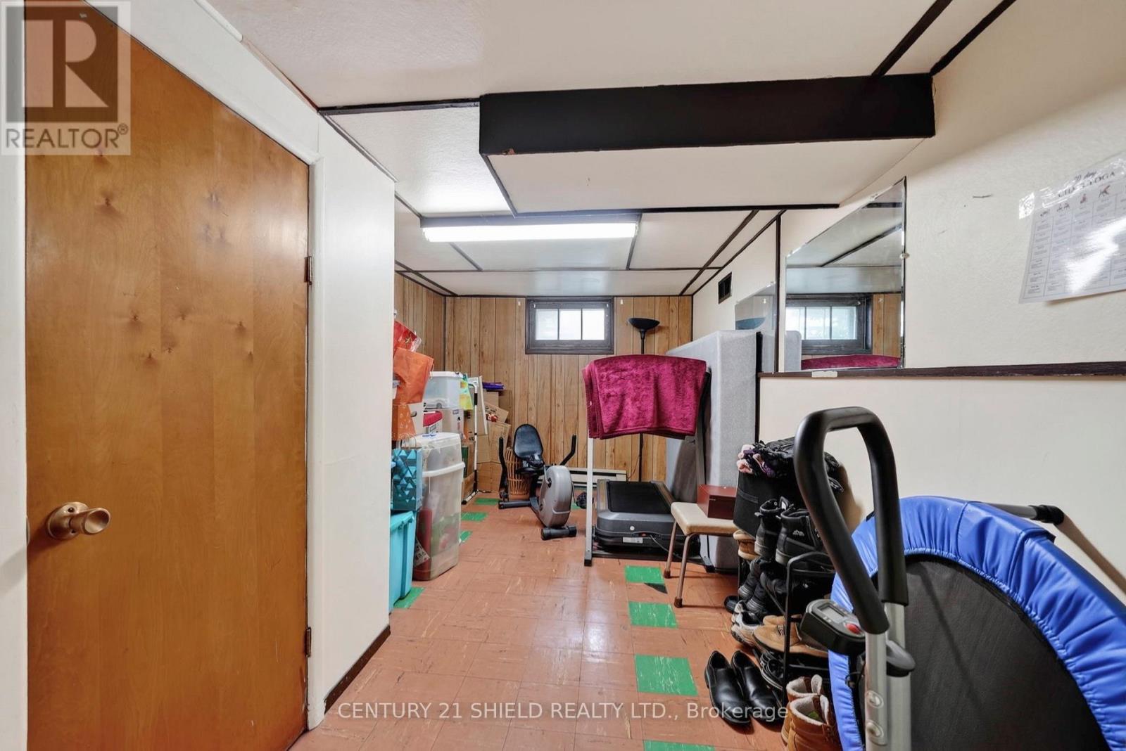1007 2ND STREET E - 15