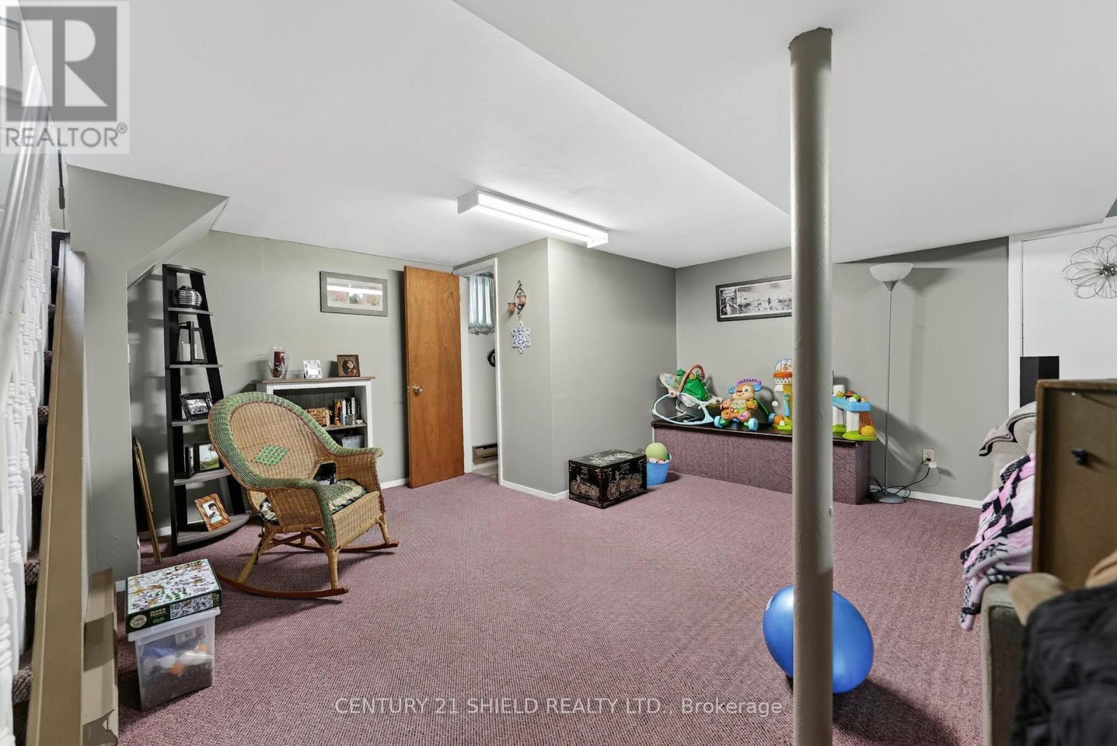 1007 2ND STREET E - 16