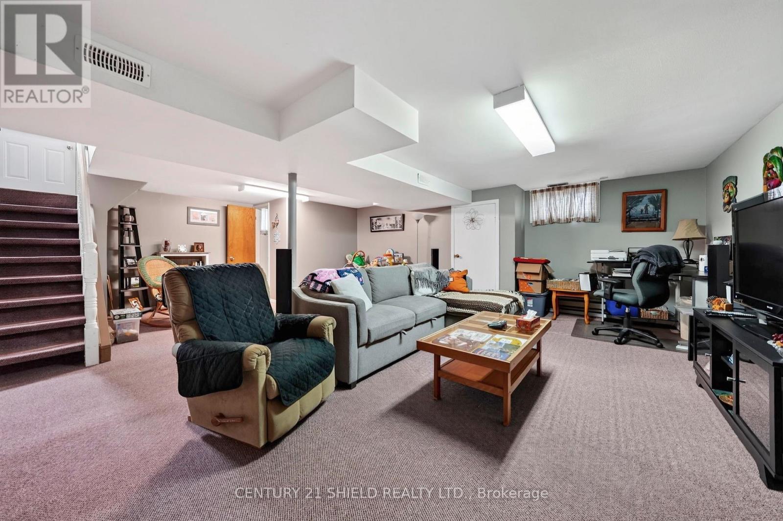 1007 2ND STREET E - 19