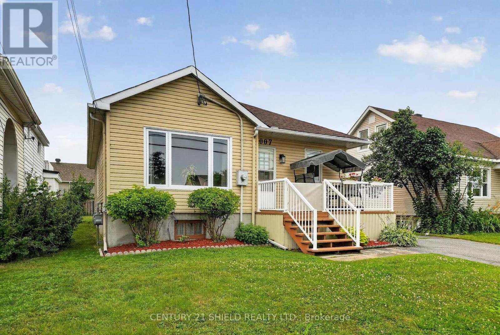 1007 2ND STREET E - 2