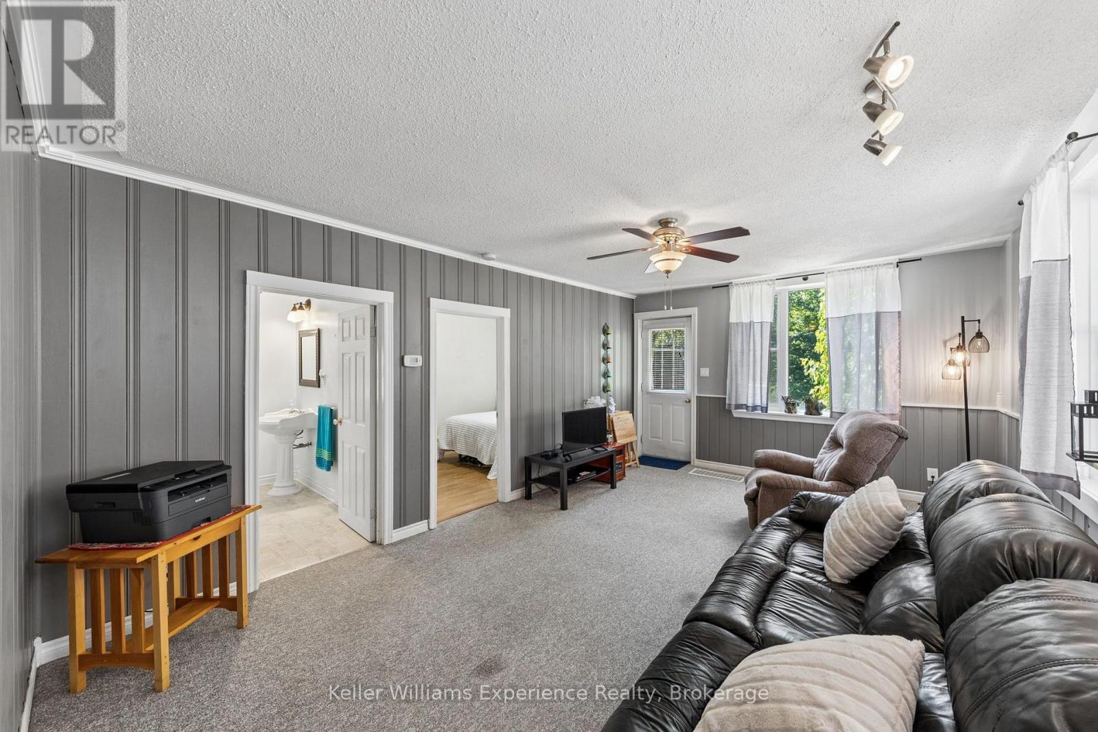 133 BURKE STREET - 6