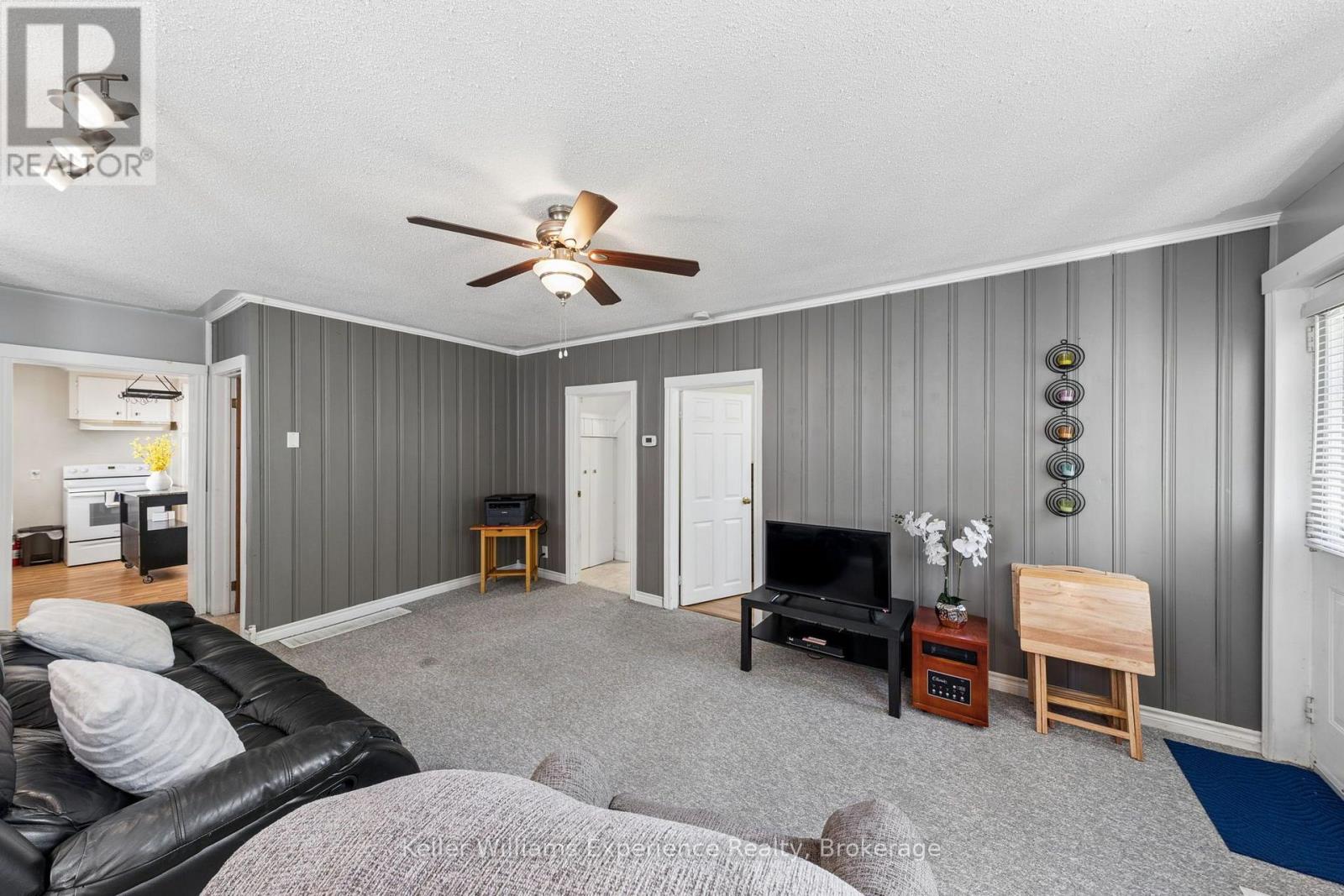 133 BURKE STREET - 7