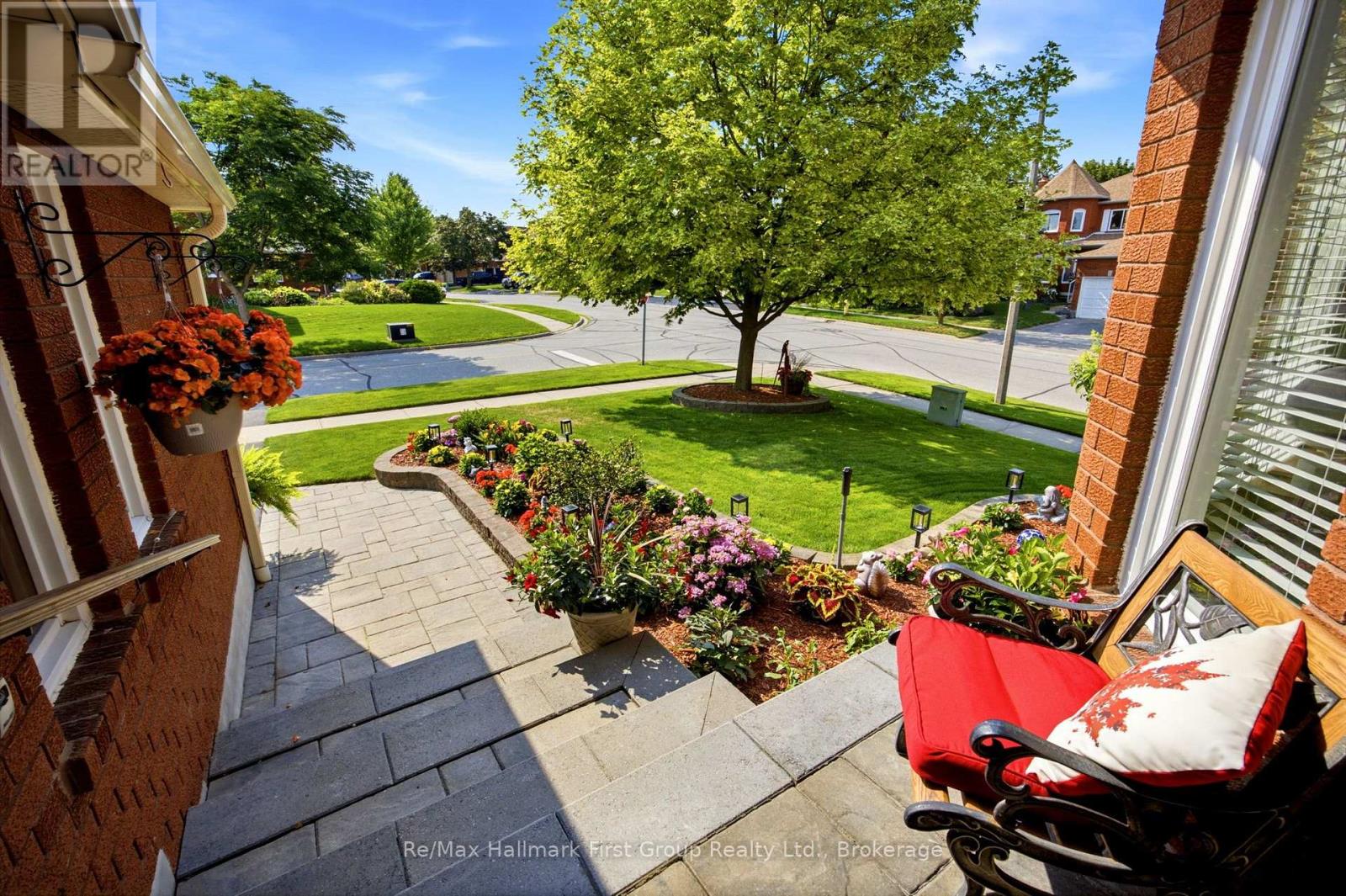 Front Porch/Walkway